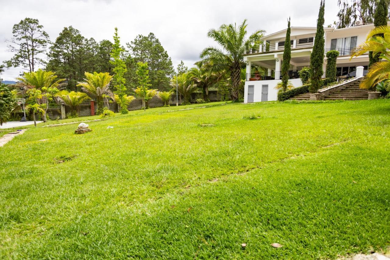 Hotel Cocoview, Bar & Restaurante Valle de Ángeles Kültér fotó